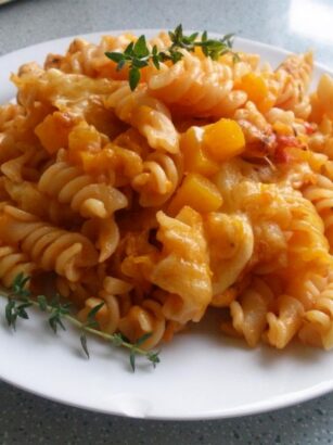 Zapiekanka makaronowa z dynią