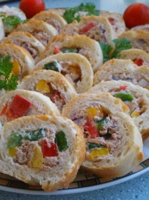 Bagietka faszerowana tuńczykiem
