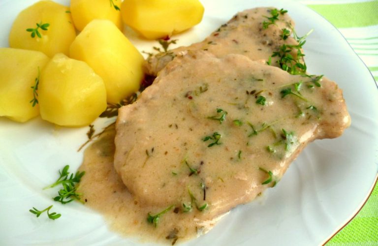 Schab w sosie chrzanowym z rzeżuchą