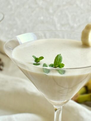 Koktajl sojowo-bananowy z masłem orzechowym