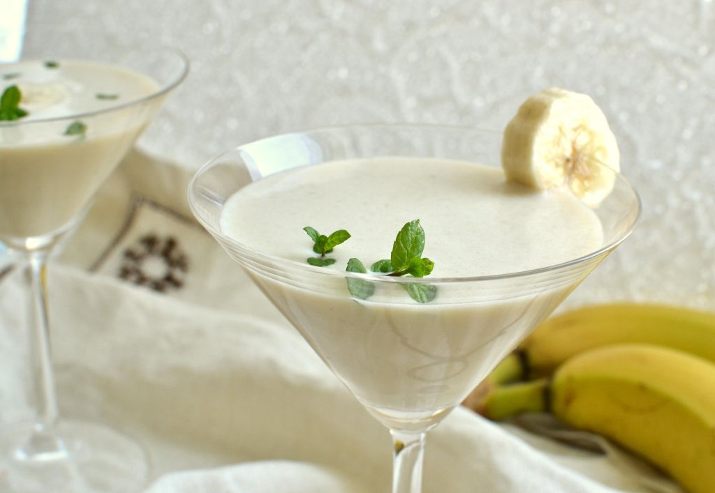 Koktajl sojowo-bananowy z masłem orzechowym