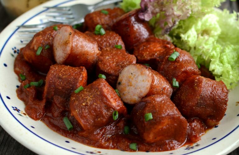 Currywurst czyli niemieckie kiełbaski z curry
