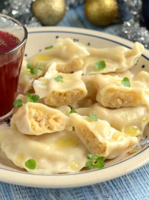 Pierogi z kapustą z grochem