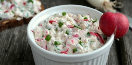 Twarożek z rzodkiewką i dymką