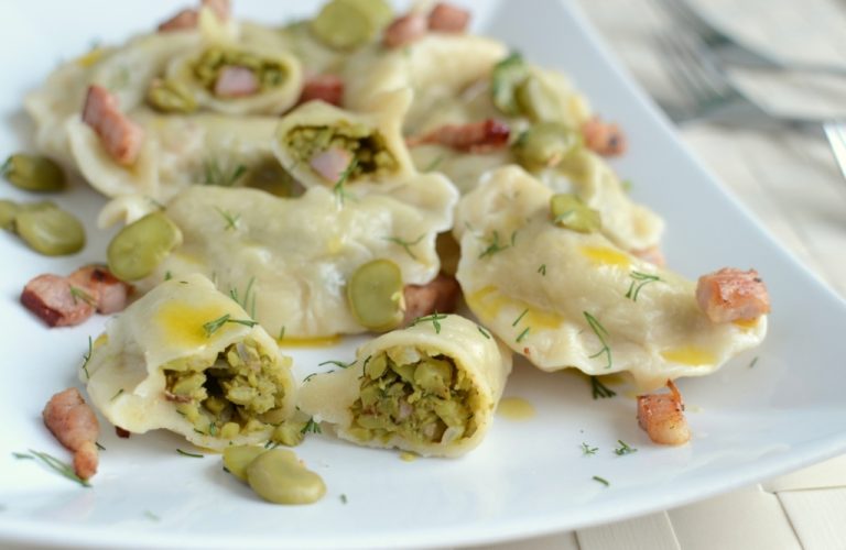 Pierogi z bobem