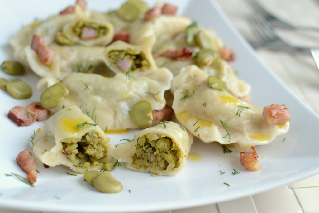 Pierogi z bobem