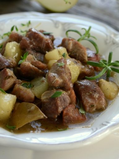 Gulasz z gruszką