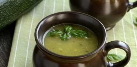 Krem z cukinii z curry