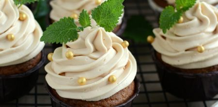 Muffinki dyniowe z kremem kajmakowym z mascarpone