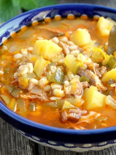 zupa ogórkowa po rosyjsku