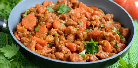 Kawarma czyli wieprzowina duszona w porach po bułgarsku