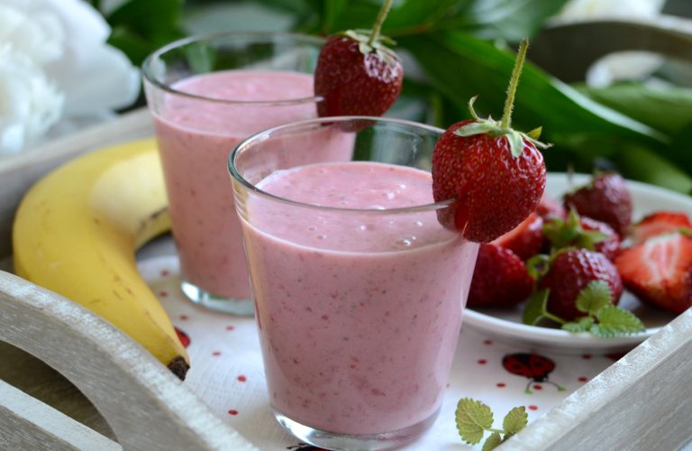 Koktajl truskawkowo-bananowy