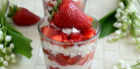 Płatki ryżowe z truskawkami