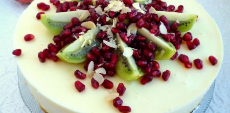 Szafranowy jogurtowiec z orzechami