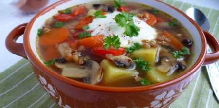 Krupnik z kaszą gryczaną