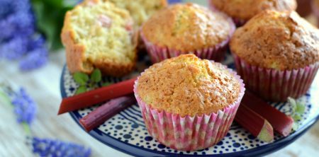 Muffinki z rabarbarem