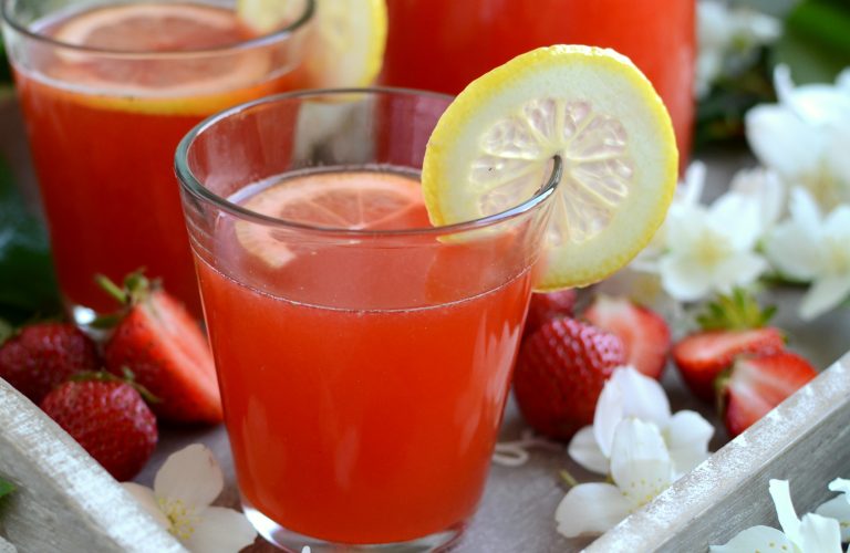 Lemoniada truskawkowa
