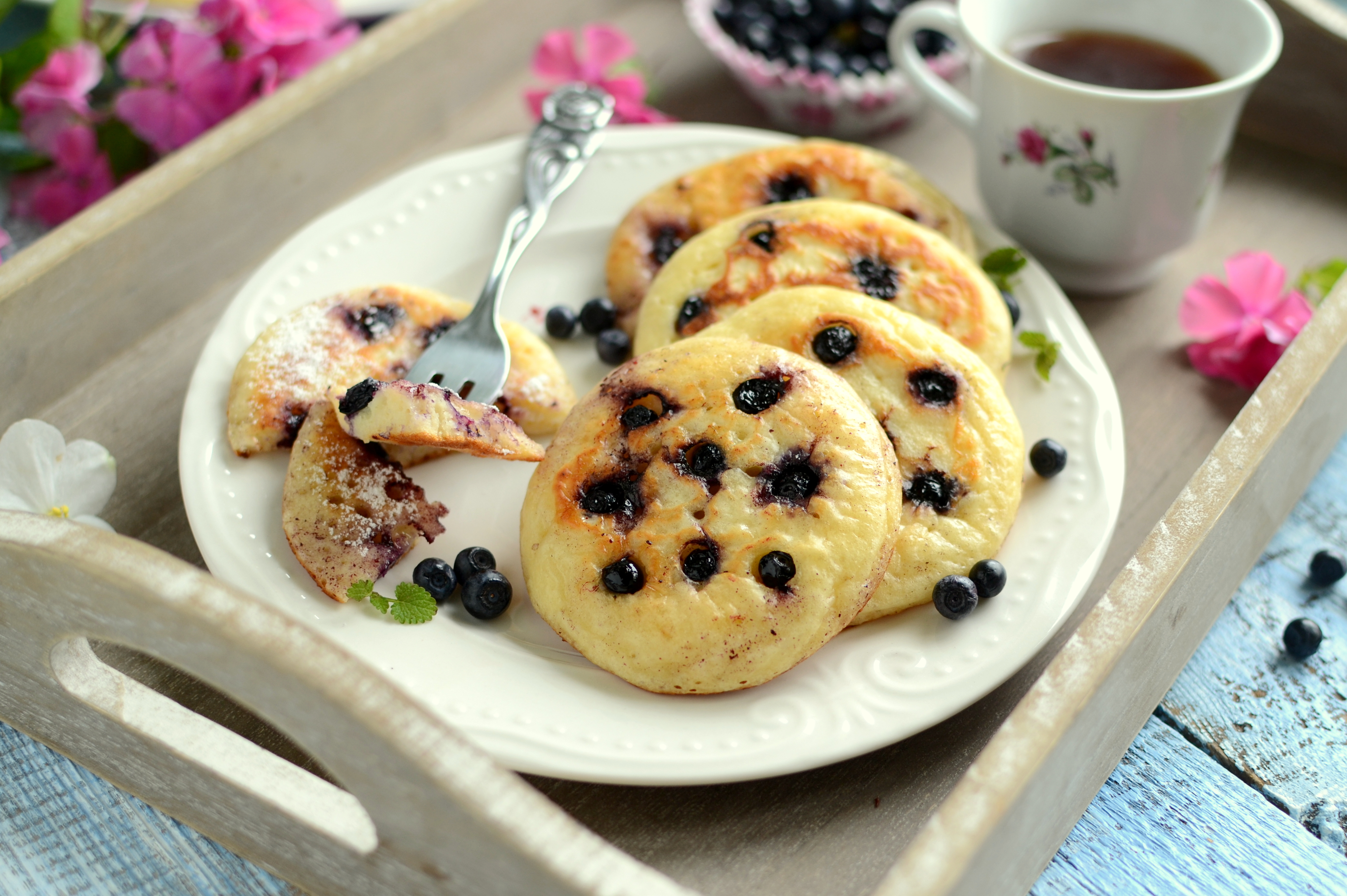 Placuszki w jagodowe kropeczki