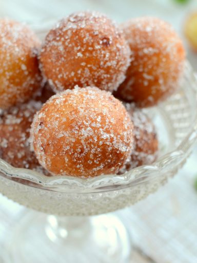 Pączki serowe z jabłkiem