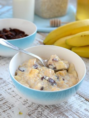 Owsianka z bananem i rodzynkami