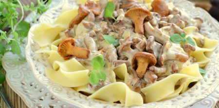 Tagliatelle z sosem kurkowym