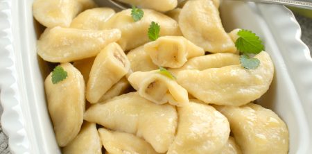 Serowe pierożki z bananem