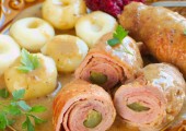 Zrazy wieprzowe z boczkiem i ogórkiem
