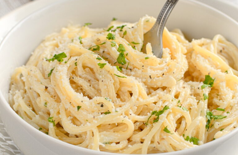 Spaghetti z sosem alfredo