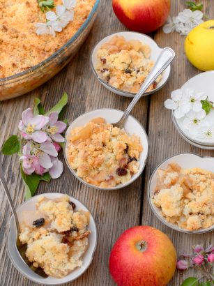 Jabłka zapiekane pod kruszonką - jabłkowe crumble
