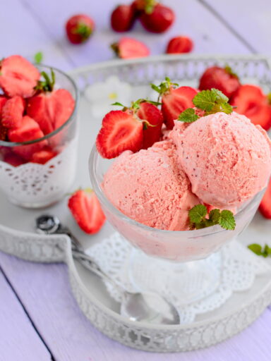 Lody truskawkowe