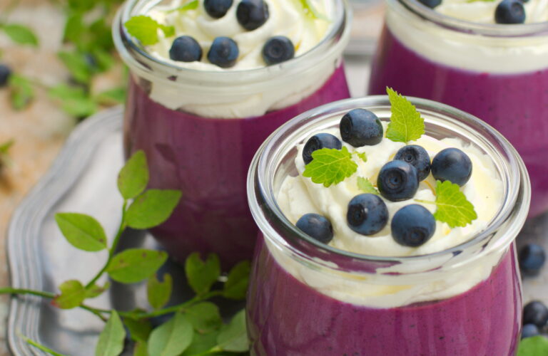 Pana cotta jagodowa