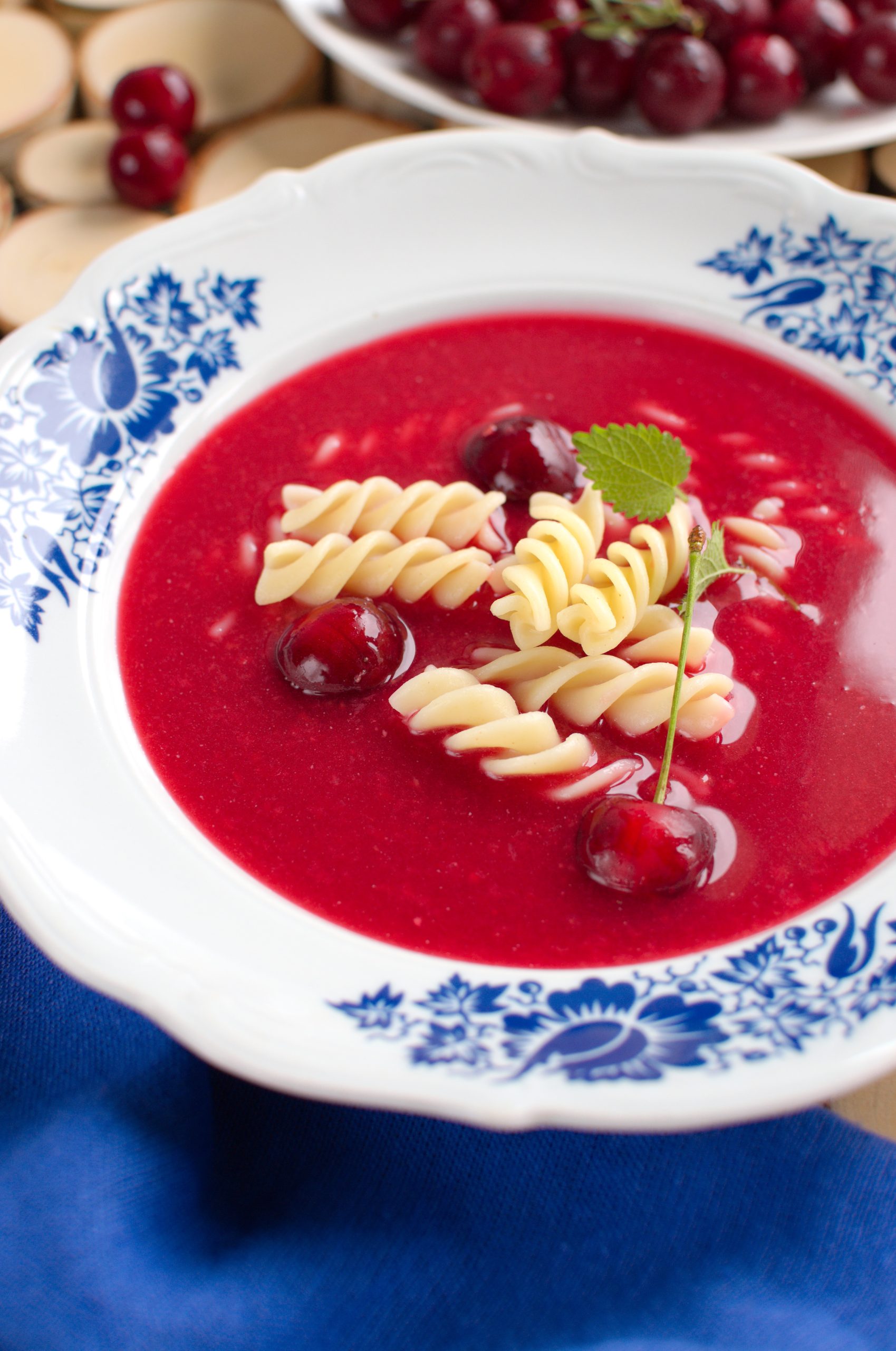 Zupa wiśniowa (chłodnik wiśniowy)
