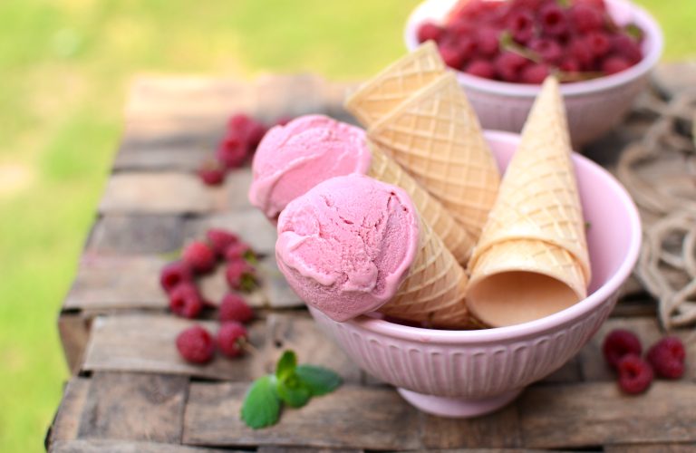 Lody malinowe