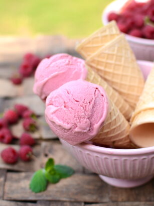 Lody malinowe