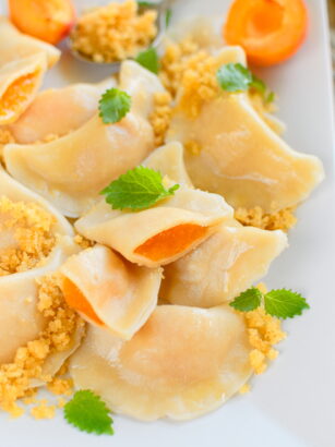 Pierogi z morelą