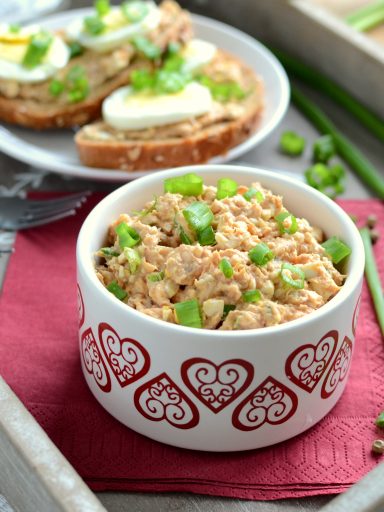 Pasta kanapkowa z makreli i jajek