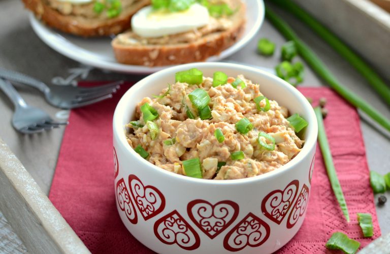 Pasta kanapkowa z makreli i jajek