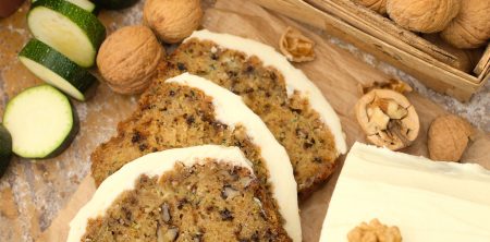 Ciasto z cukinii pod serową pierzynką