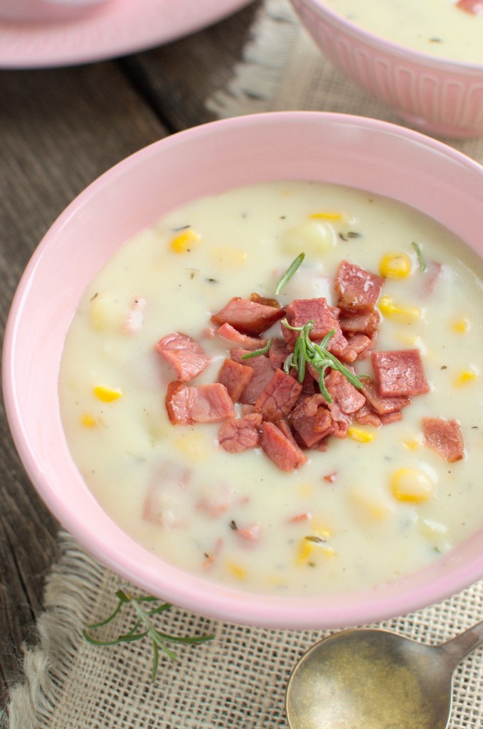 Chowder z szynką, kukurydzą i ziemniakami