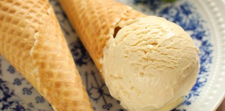 Lody z masłem orzechowym