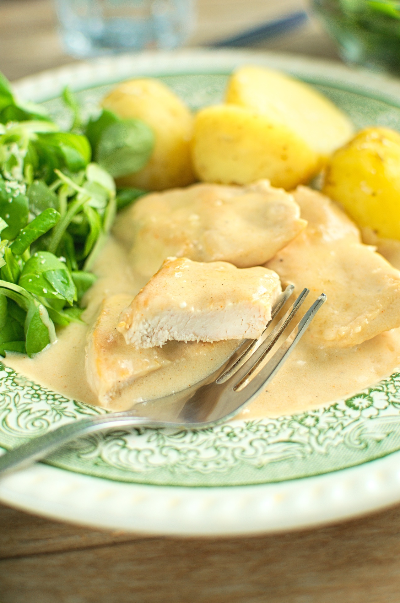 Kurczak w sosie parmezanowym