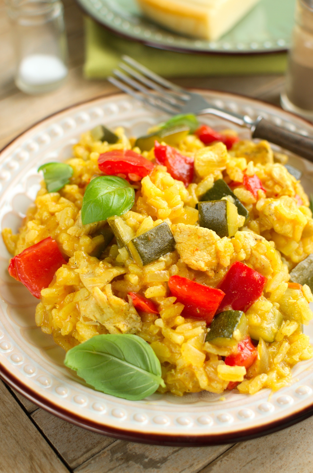 Risotto z papryką, cukinią i kurczakiem