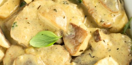 Polędwiczki w sosie prawdziwkowym