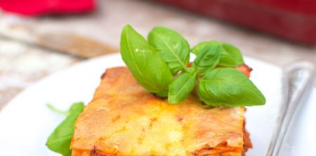 Lazania (Lasagne bolognese)