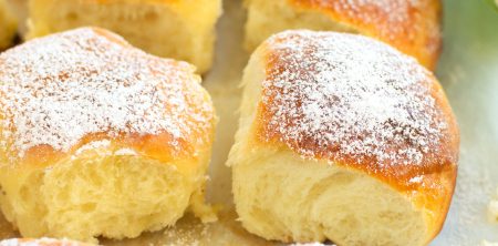 Puszyste bułeczki na jogurcie owocowym