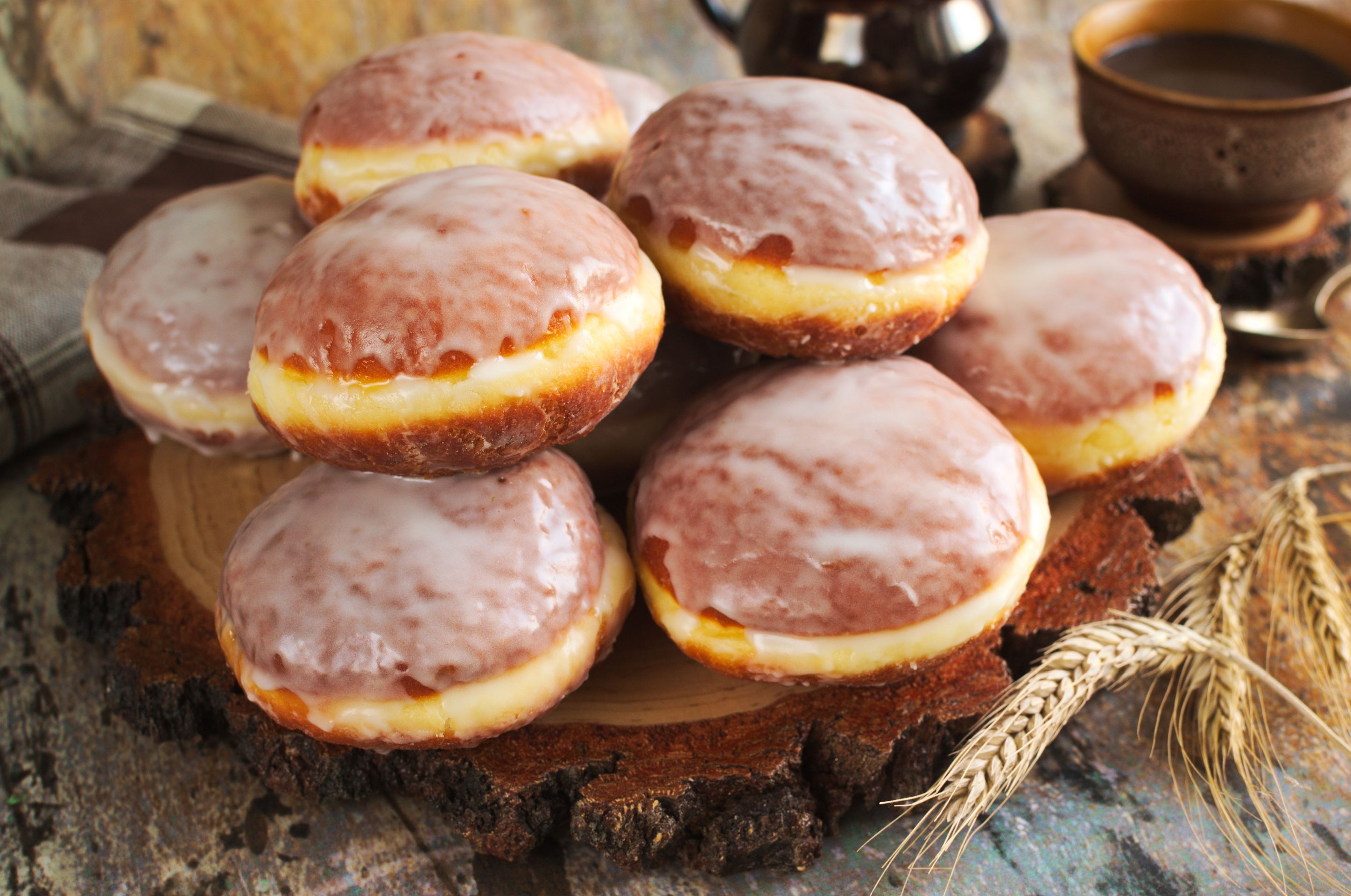 Pączki z krupczatką nadziewane kajmakiem