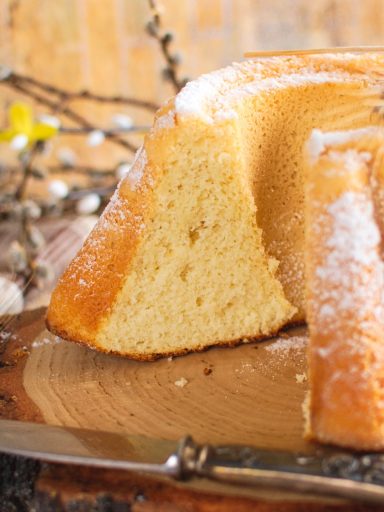 Anielska babka drożdżowa (na samych białkach)