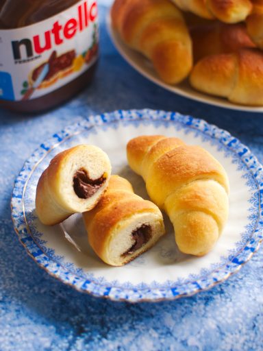 Maślane rogaliki z nutellą