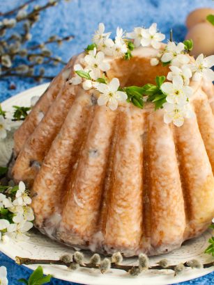 Drożdżowa babka wielkanocna