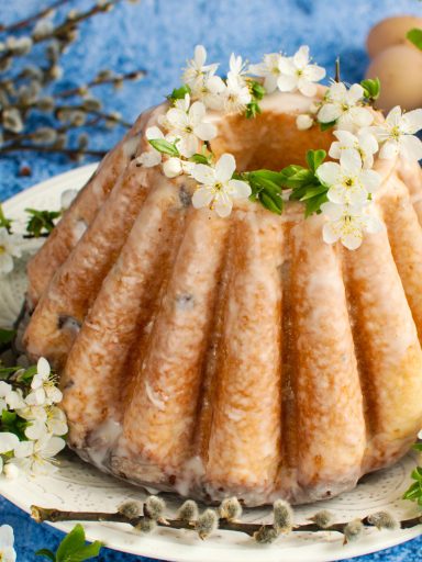 Drożdżowa babka wielkanocna